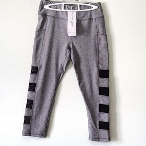 Gottex grey leggings w/mesh panels and deep pockets size small